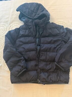 Uniqlo Kids blue navy Quilted puffer with Hoodies lightweight jacket
